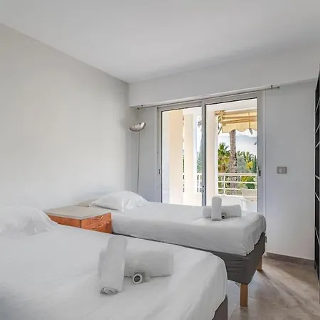 Superbe Avec Piscine Et Toit Terrasse Apartment Cannes
